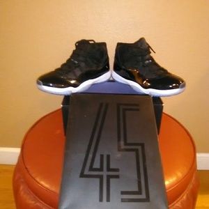 Air Jordan Retro 11's Space Jams size 12
